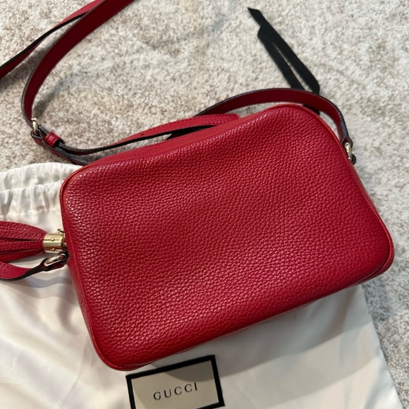 SOLD Gucci Red Camera Bag - Picture 5 of 17